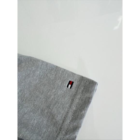 Tommy Hilfiger Boy Short Sleeve Banner Stripe T-Shirt Grey Kids Size 4 - Picture 2 of 2